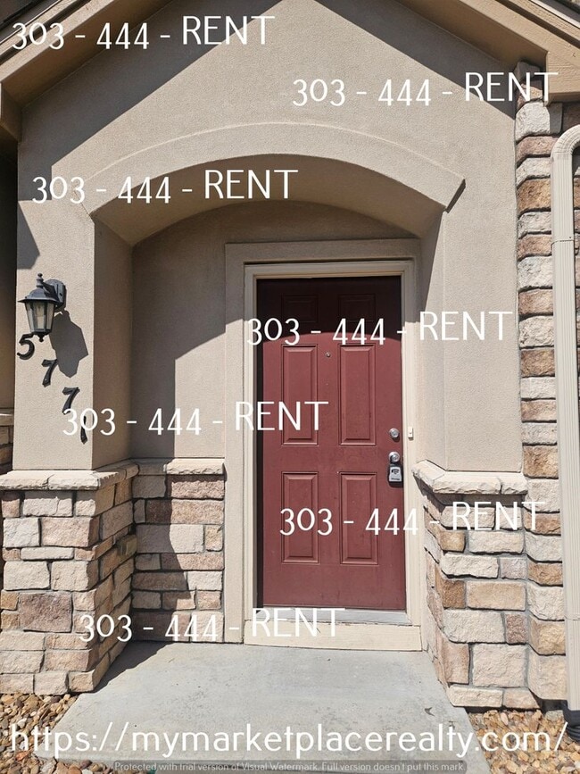 Building Photo - Cozy Townhome in Sage Creek! Make this you...
