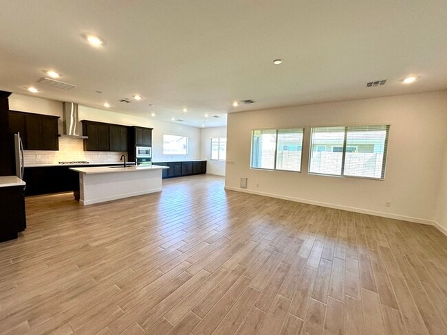 Building Photo - Fantastic "Holly" floor plan in Bella Vista Farms