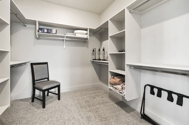 Building Photo - 303 CM Rdg Ln