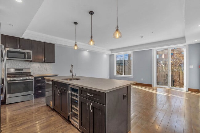 Building Photo - 1512 Frankford Ave