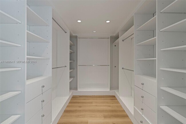 Building Photo - 1951 Secoffee St