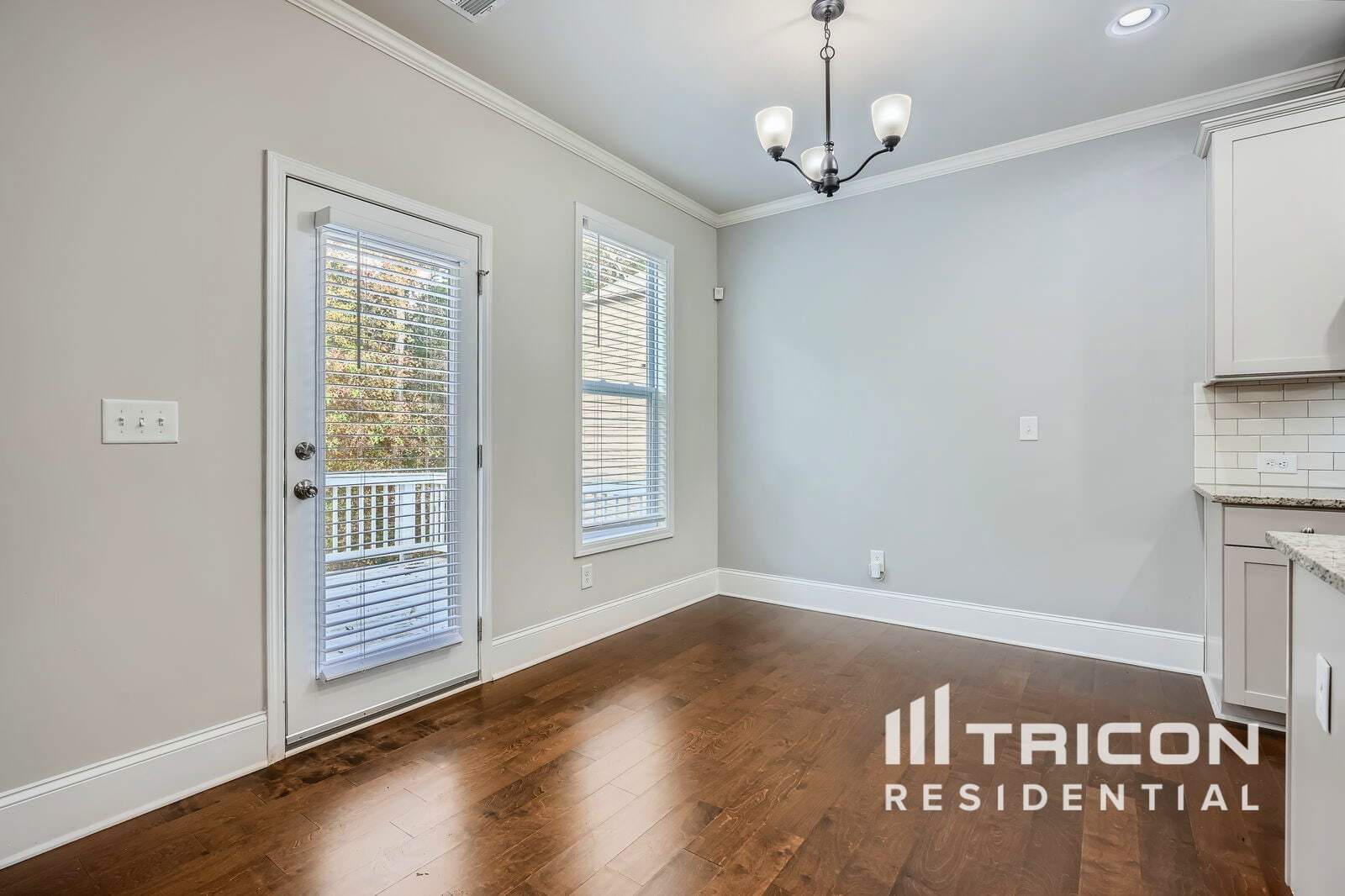 Building Photo - 5928 Wolf Creek Dr