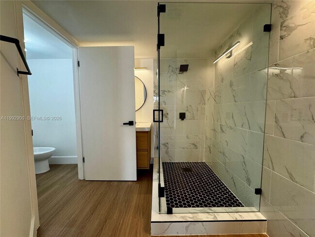 Building Photo - 5900 SW 127th Ave