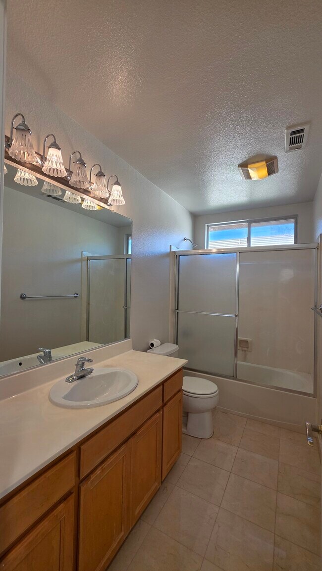 Building Photo - 5518 Manderston Dr