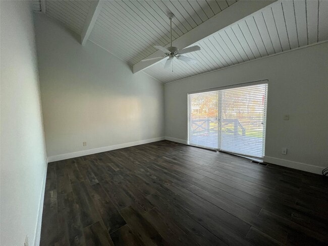 Building Photo - 146 Amelia Ln