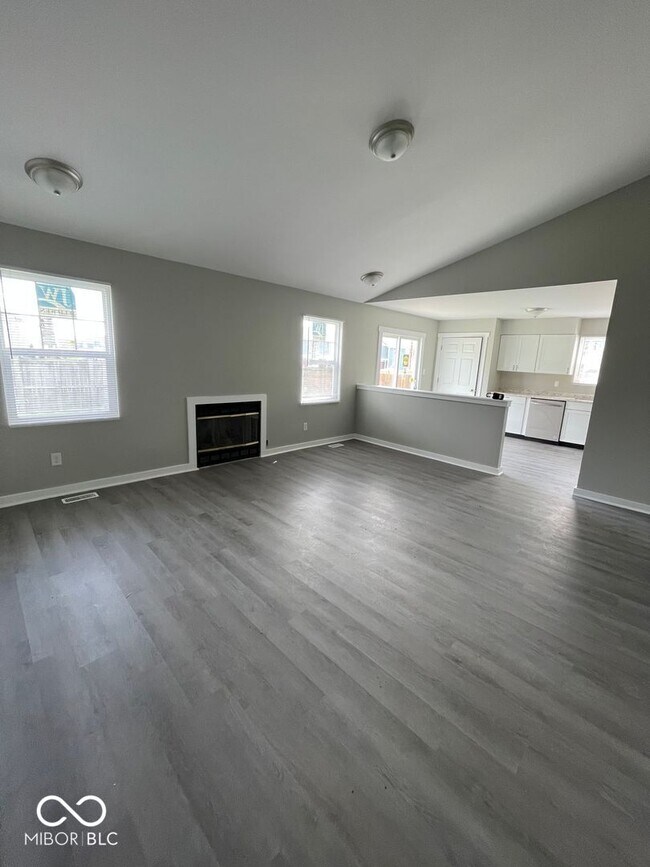 Building Photo - 5919 Sycamore Forge Dr