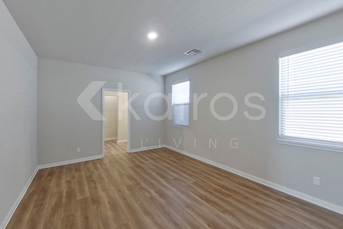 Building Photo - 900 NW 6th St