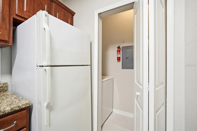 Building Photo - 5703 Legacy Crescent Pl
