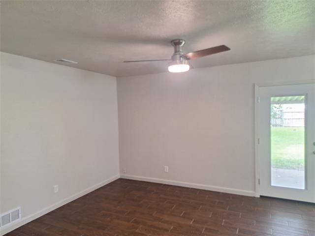 Building Photo - 209 Heather Dr