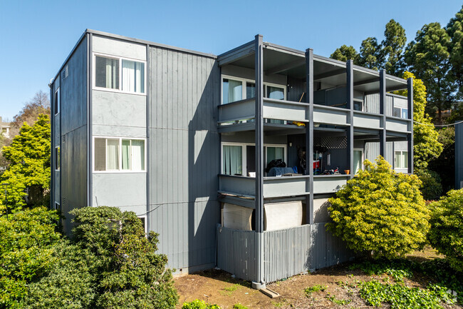 Building Photo - Forest Glenn Apartments