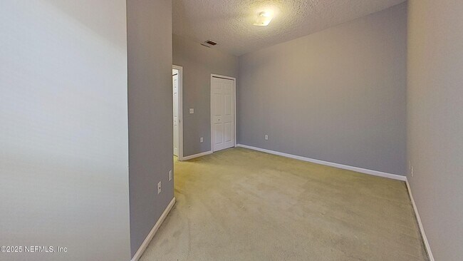 Building Photo - 3907 Summer Grove Way N