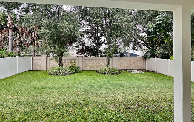 Building Photo - 11843 Verrazano Dr