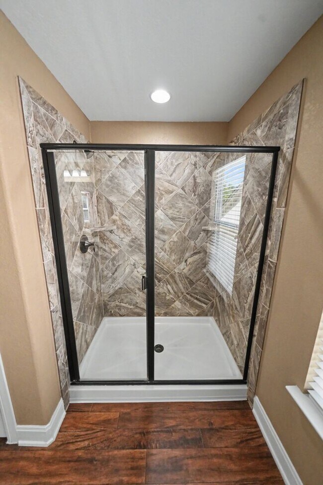 Building Photo - Exquisite 3-bedroom, 2.5-bathroom off 1604 and Culebra Road - Realtor Commission: $500