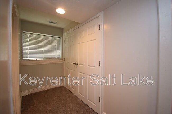 Building Photo - 6502 S 5180 W