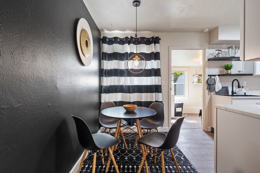 Building Photo - 140 4th St