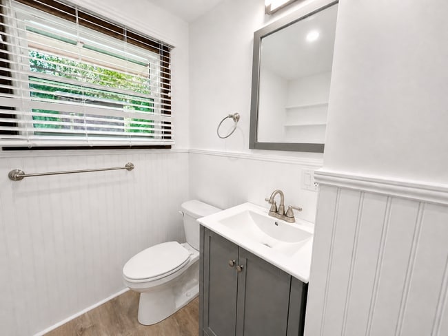 Building Photo - Charming Updated Home Near Christiansburg Shopping and Dining