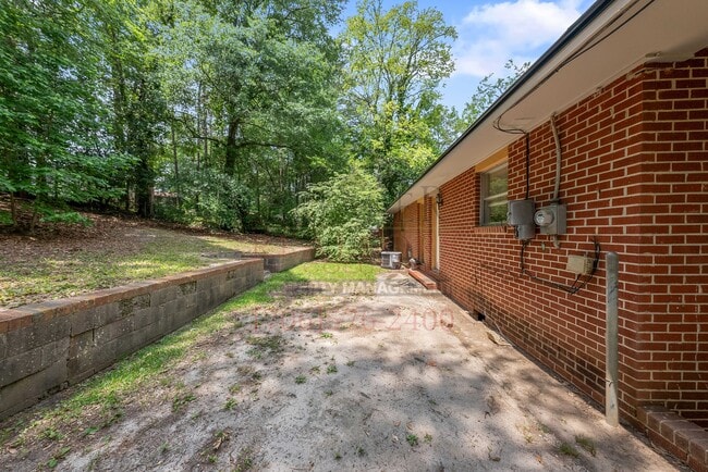 Building Photo - 1722 Emerson Ave