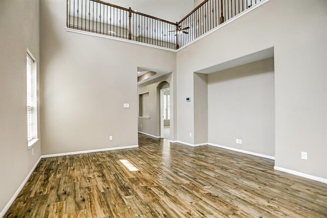 Building Photo - 9238 Solvista Pass Ln