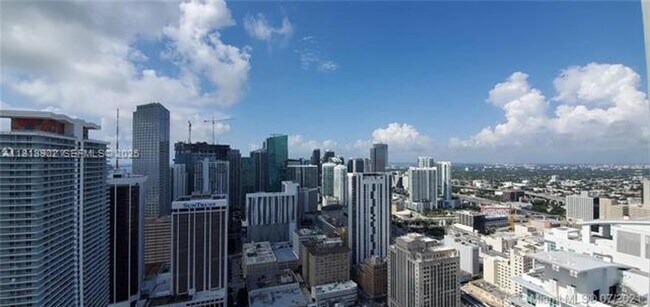 Building Photo - 253 NE 2nd St