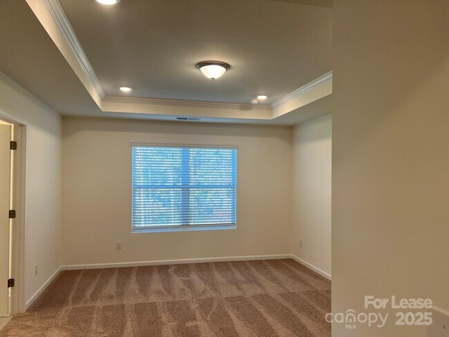 Building Photo - 2841 Yeager Dr NW