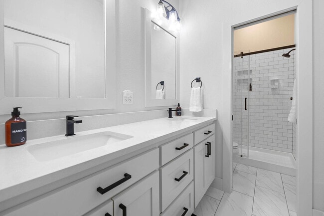 Building Photo - 501 S 7th St