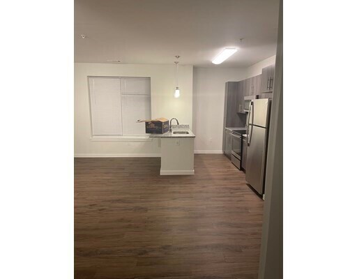 Building Photo - 200 Quarry Hill Dr