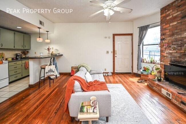 Building Photo - 3207 Vine St