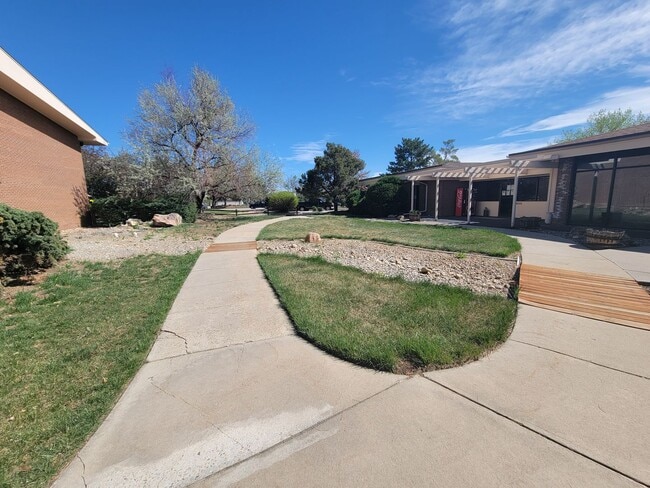 Building Photo - Newly Remodeled 1bed/1bath condo in Stonegate Community in Gunbarrel