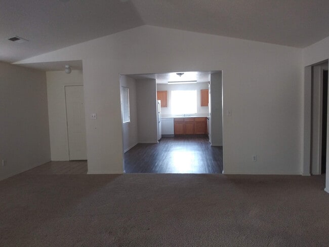 Building Photo - 5763 Carmen Rd NW
