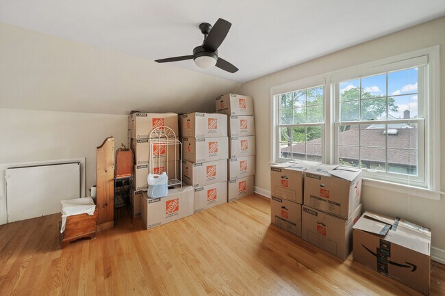 Building Photo - 5320 Suffield Ct