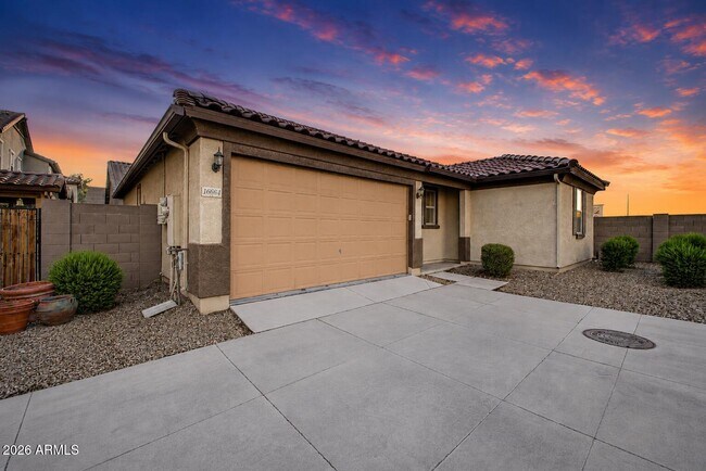Building Photo - 16664 W Jenan Dr