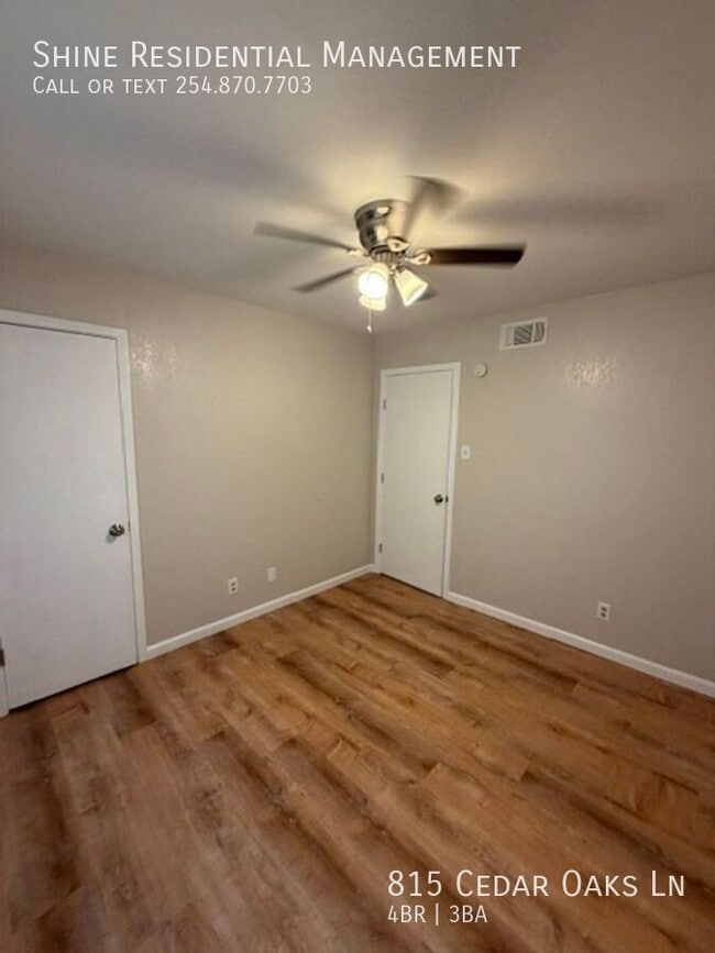 Building Photo - 815 Cedar Oaks Ln
