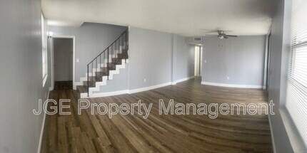 Building Photo - 1752 NW 55th Ave