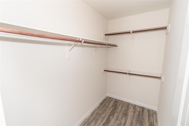 Building Photo - 5488 Quail Cove Ln