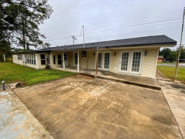 Building Photo - 1217 Sam Houston Jones Pkwy