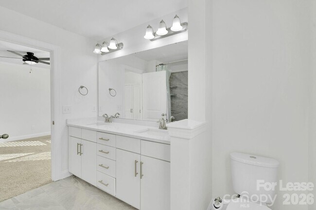 Building Photo - 11715 Clems Branch Dr