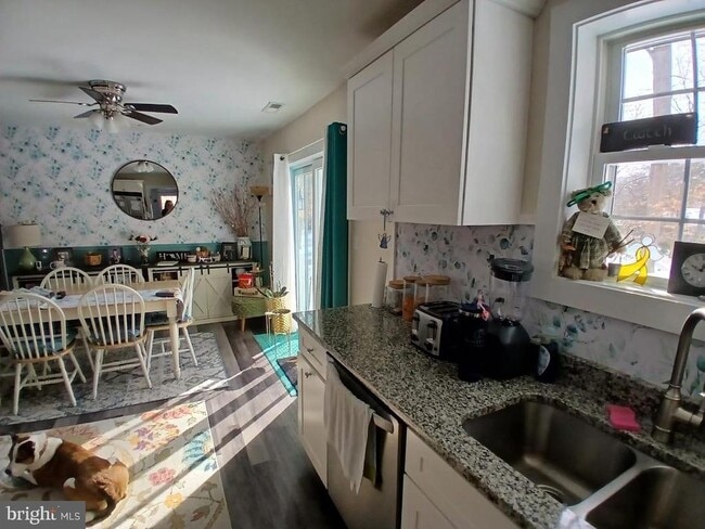 Building Photo - 29283 Woodridge Dr