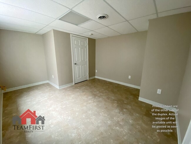 Building Photo - 1254 Crown Ct