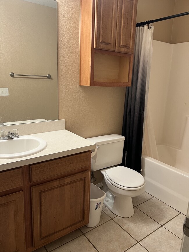 Building Photo - 9116 Snowberry Dr