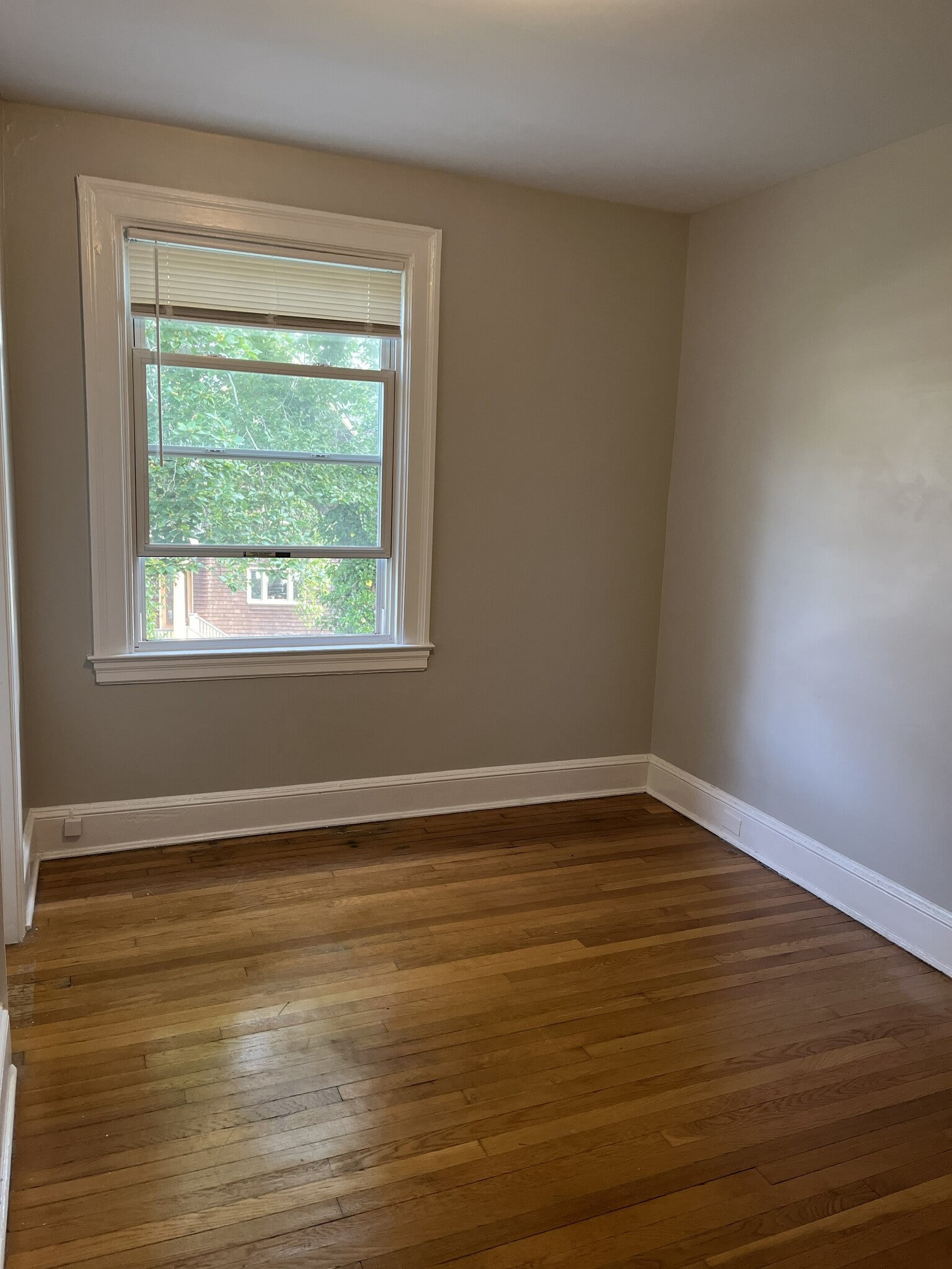 Building Photo - 4101 Roland Ave