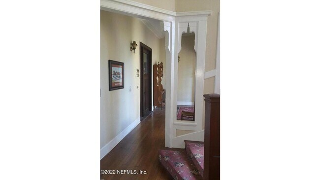 Building Photo - 212 St Johns Ave