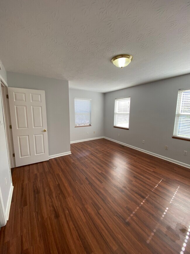 Bedroom 2 - 569 Campbells Creek Dr