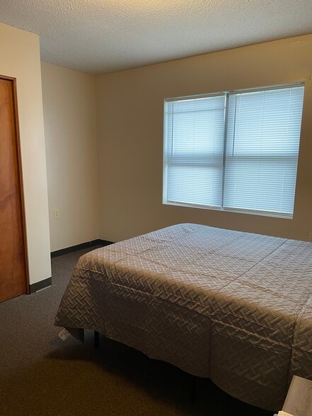 Building Photo - 440 N A St