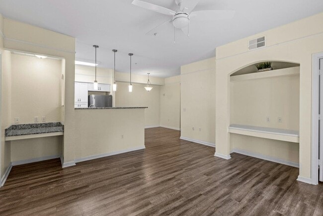 Building Photo - 2801 Chancellorsville Dr