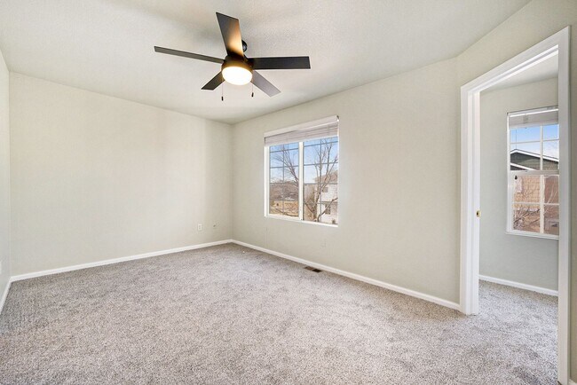 Building Photo - Lovely 4 Bed/2 Bath Home Available in Thornton