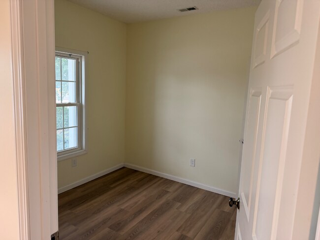 Building Photo - 44 OH-103