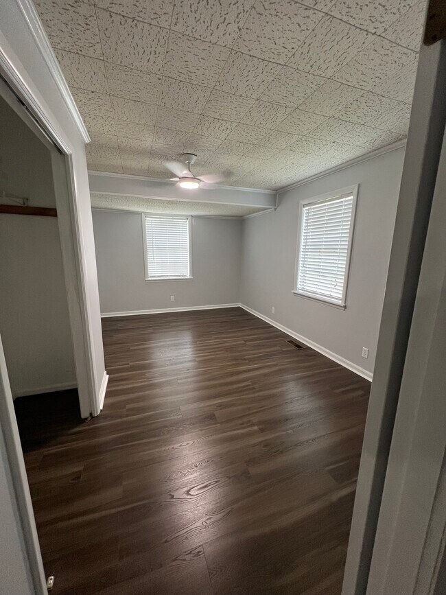 Bedroom 3 - 410 Isbill Rd