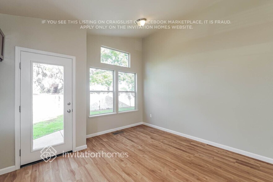 Building Photo - 5085 Wagon Wheel Way