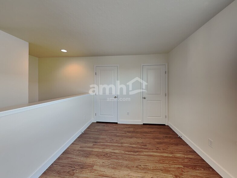 Building Photo - 378 E Sicily Dr