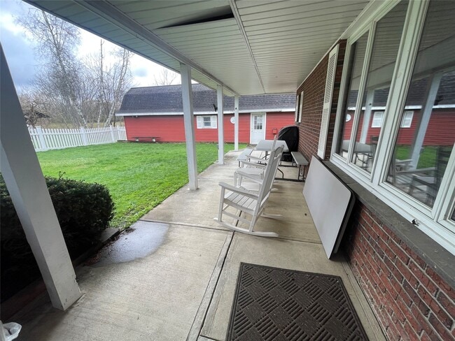 Building Photo - 1392 Marshland Rd